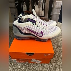 NWT AIR VAPORMAX 2021 FK (GS)